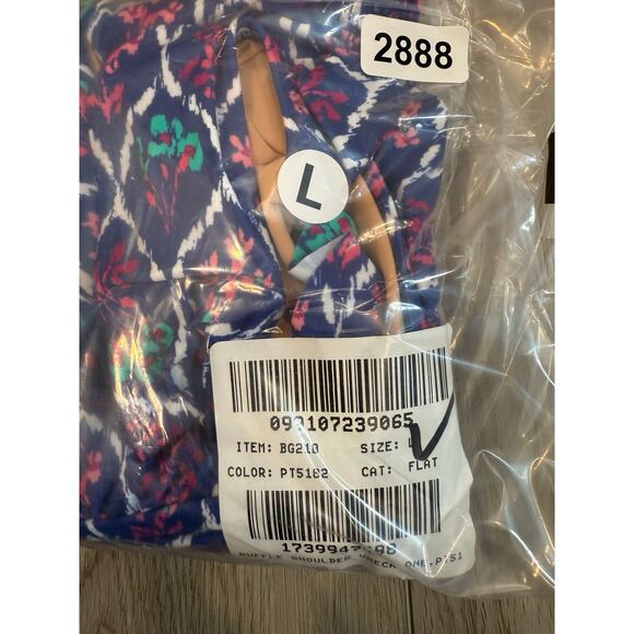 J.Crew Floral Ruffle Girly UPF 50+ V-neck One Piece Stretch Swimsuit Large - Picture 4 of 4